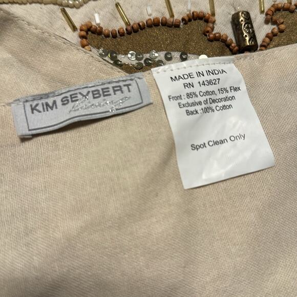 Kim Seybert embellished table runner! New - Picture 5 of 5